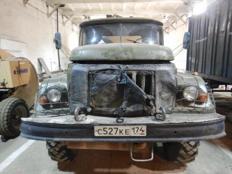 Грузовой цистерна ЗИЛ-131.